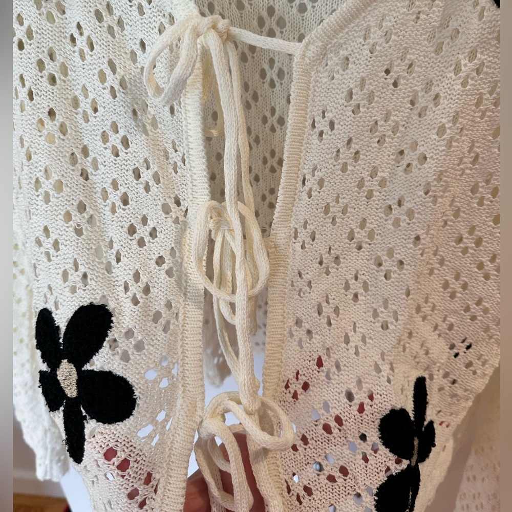 Cider Cream and Black Floral Knit Cardigan - Picture 3 of 7